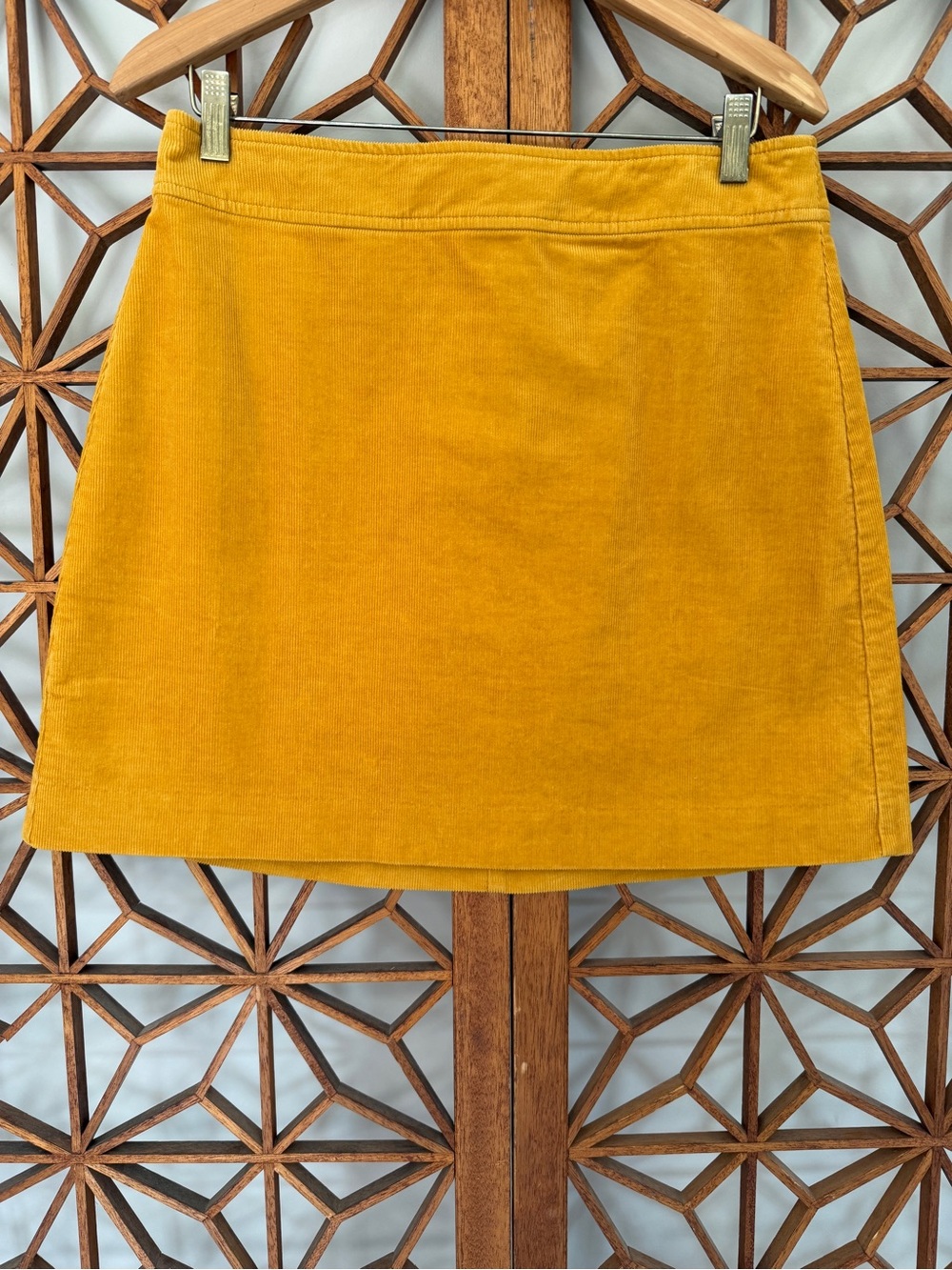 J. Crew Corduroy Mini Skirt Size 8 EUC Mustard Yellow Fall Academia Preppy Retro